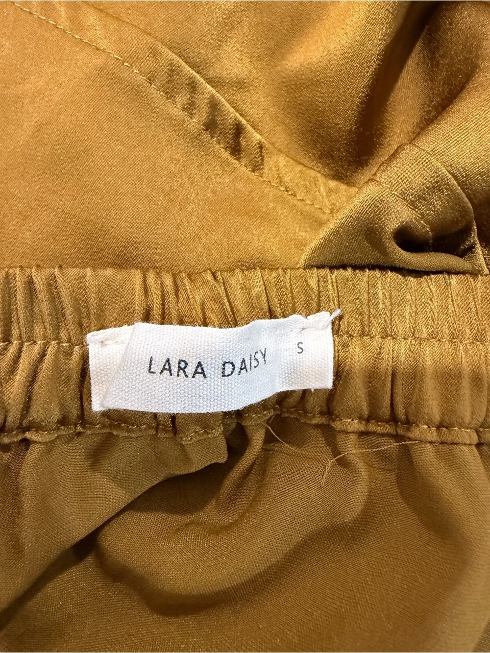 N/A lara daisy